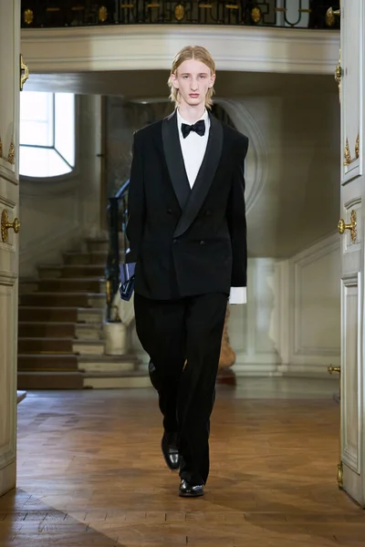 Look 56